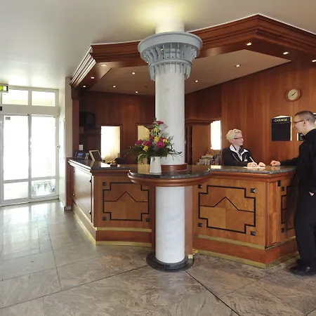 Bernstein Hotel