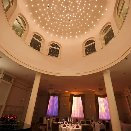 Bernstein Hotel 4*