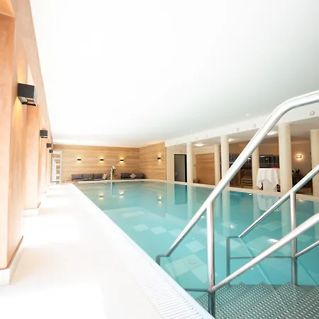 Bernstein 4* Ballenstedt