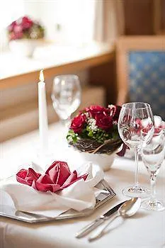 Bernstein Hotel 4*