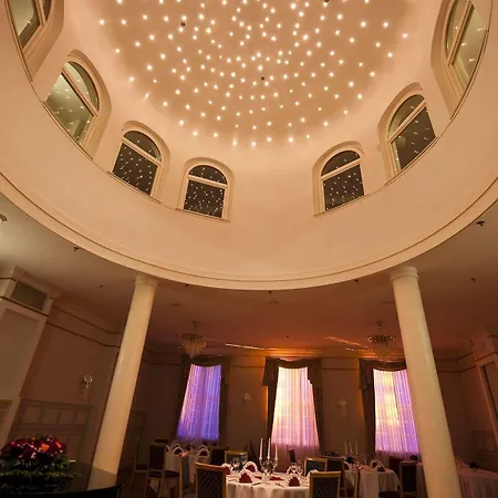 Bernstein Hotel