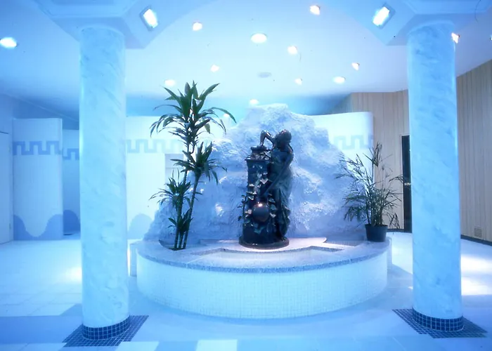 Bernstein מלון 4*