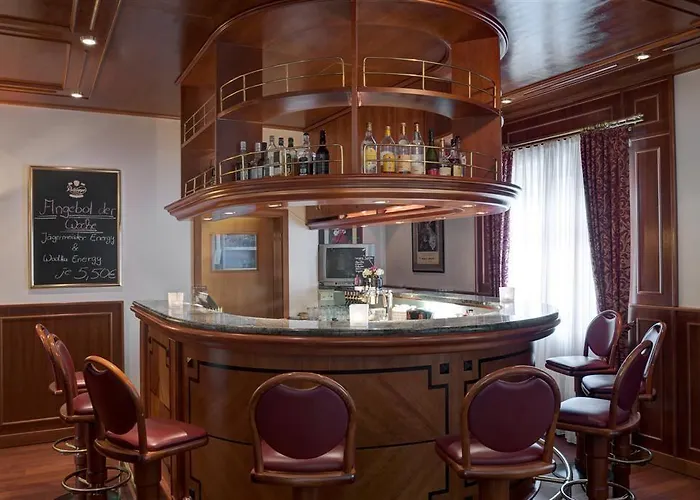 מלון Bernstein 4*