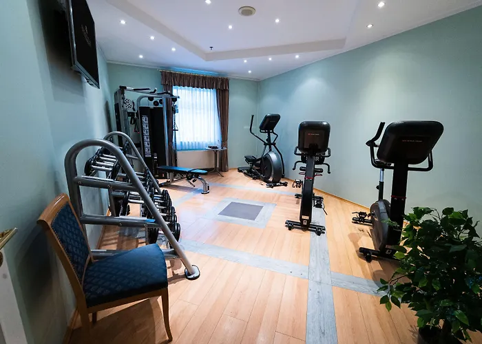 מלון Bernstein 4*